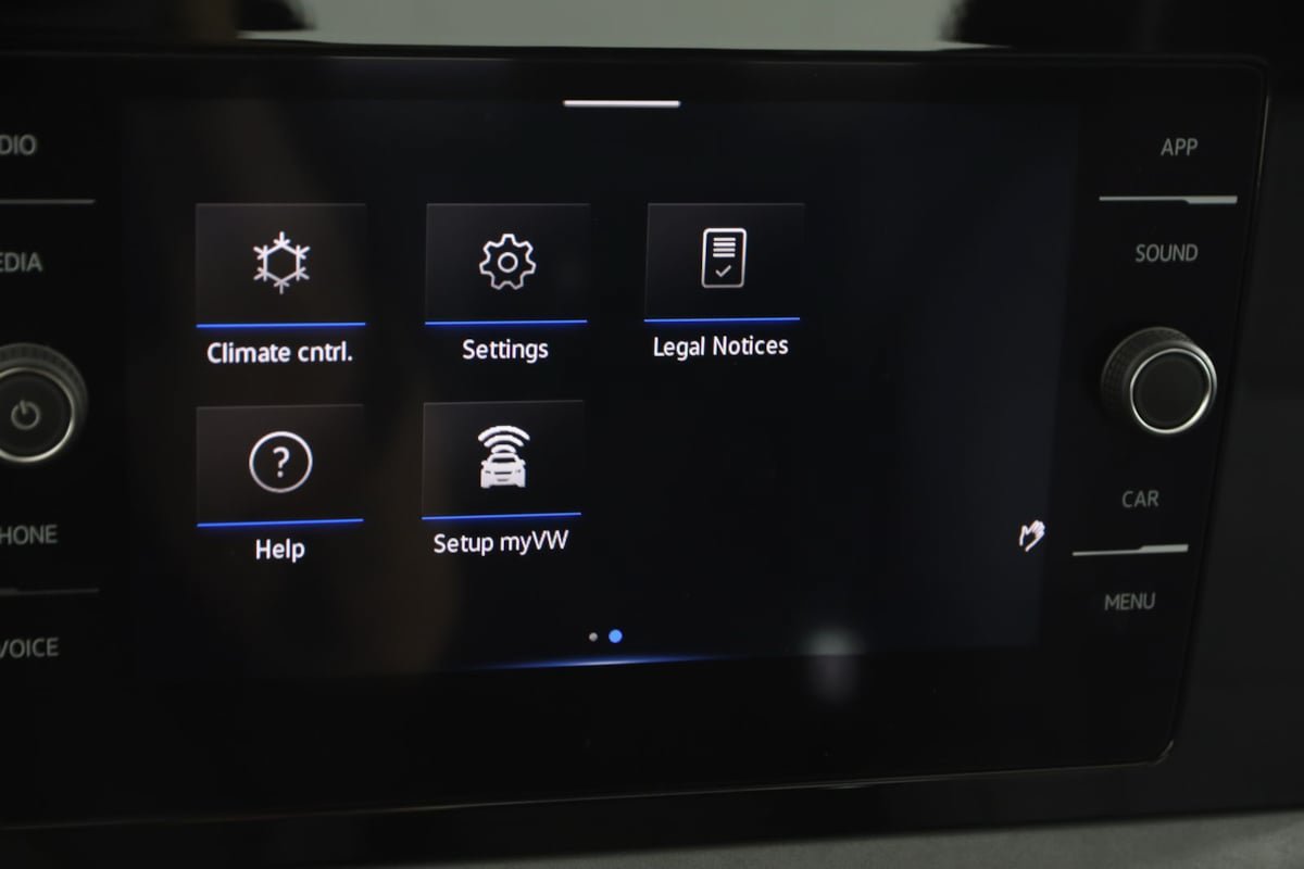 Used 2025 Volkswagen Jetta SE w/ Sunroof Package FWD image 33
