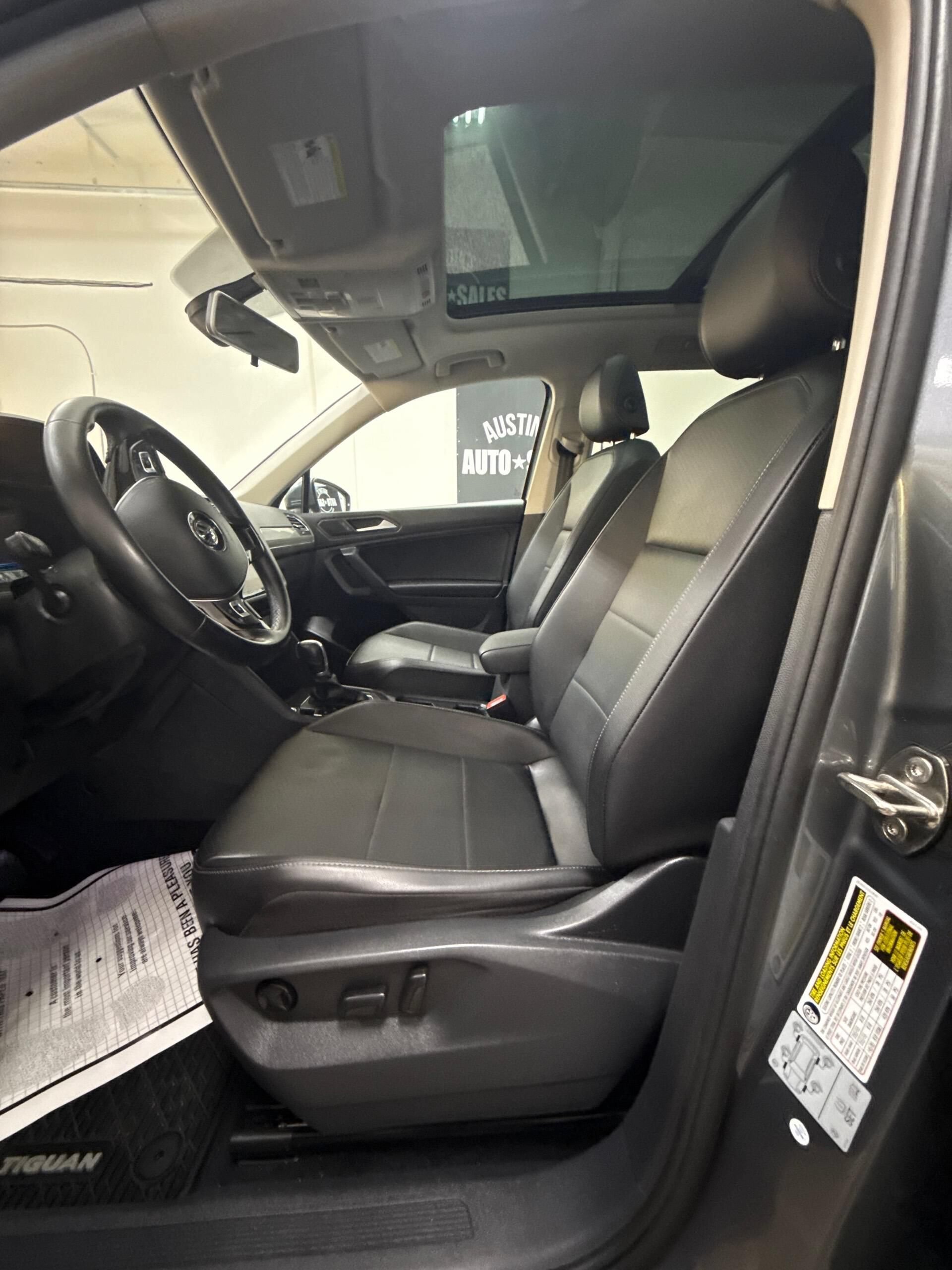 Used 2019 Volkswagen Tiguan SEL AWD/4WD image 7