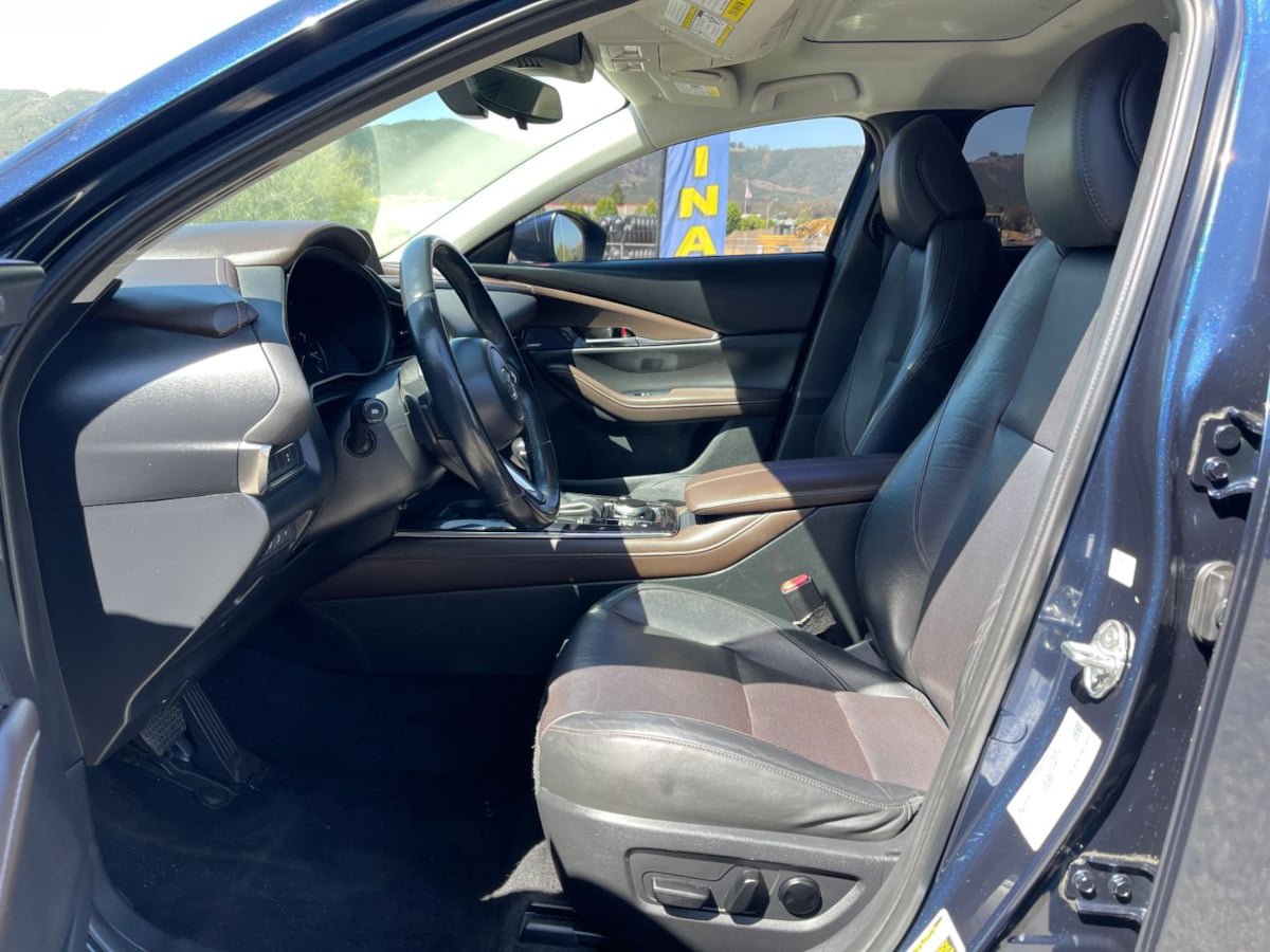 Used 2020 MAZDA CX-30 FWD w/ Premium Package image 15