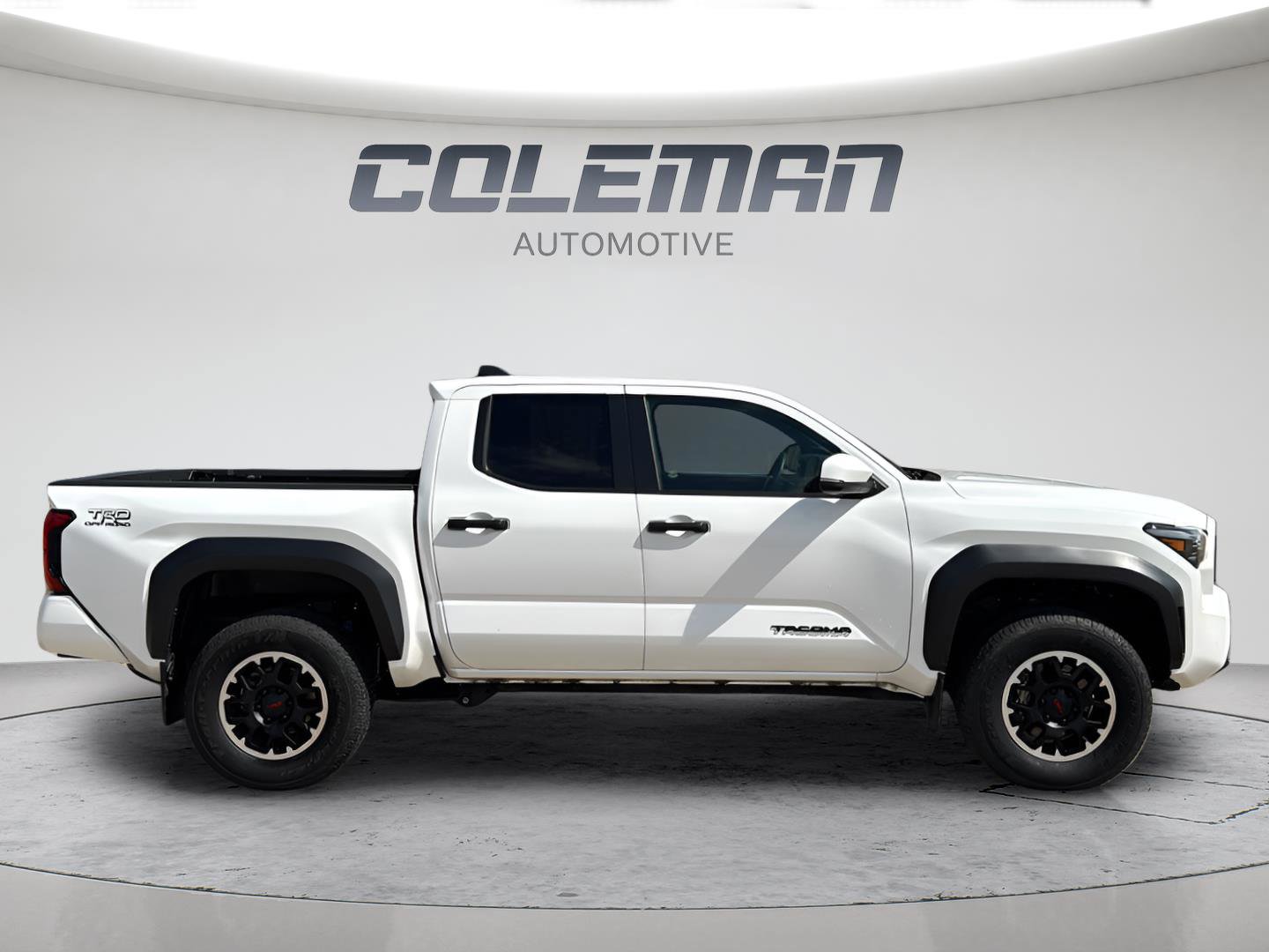 Used 2024 Toyota Tacoma TRD Off-Road w/ TRD Off Road Upgrade Package image 6