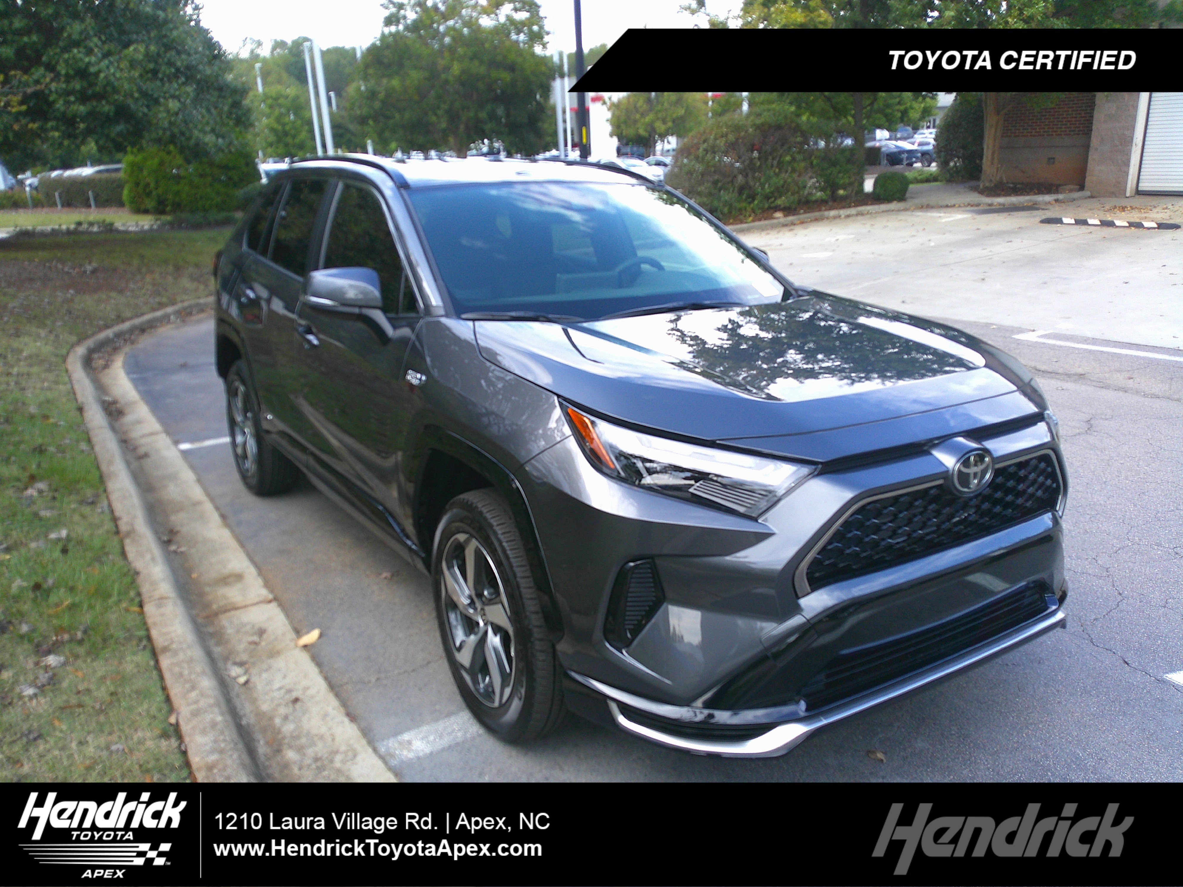 Used 2025 Toyota RAV4 SE