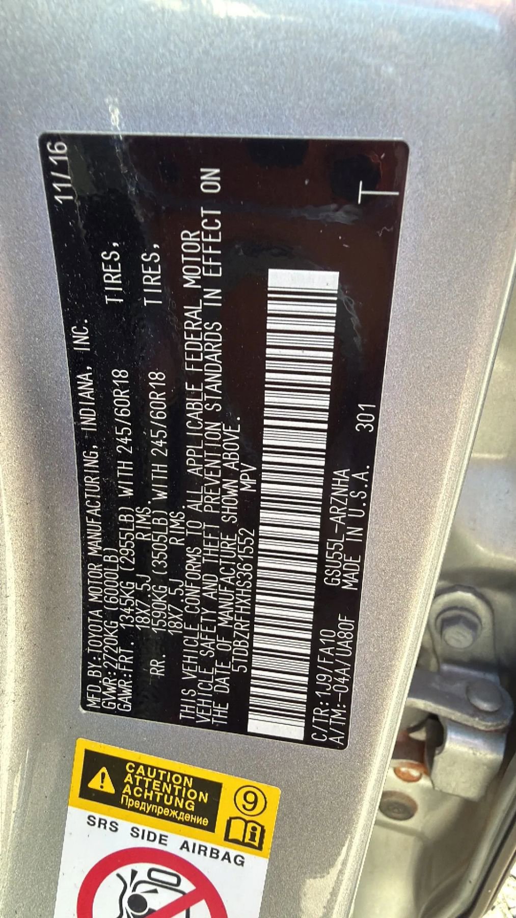 Used 2017 Toyota Highlander AWD V6 image 33