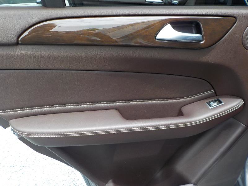 Used 2016 Mercedes-Benz GLE 350 4MATIC w/ Premium Package image 18