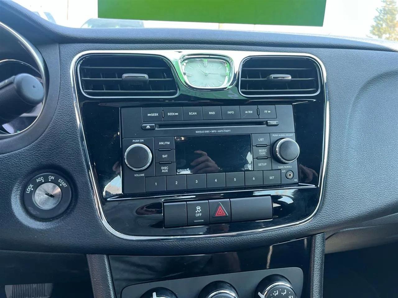 Used 2012 Chrysler 200 Touring image 18