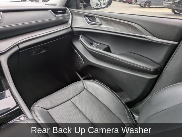 Used 2021 Jeep Grand Cherokee L Limited w/ Luxury Tech Group II AWD/4WD image 27