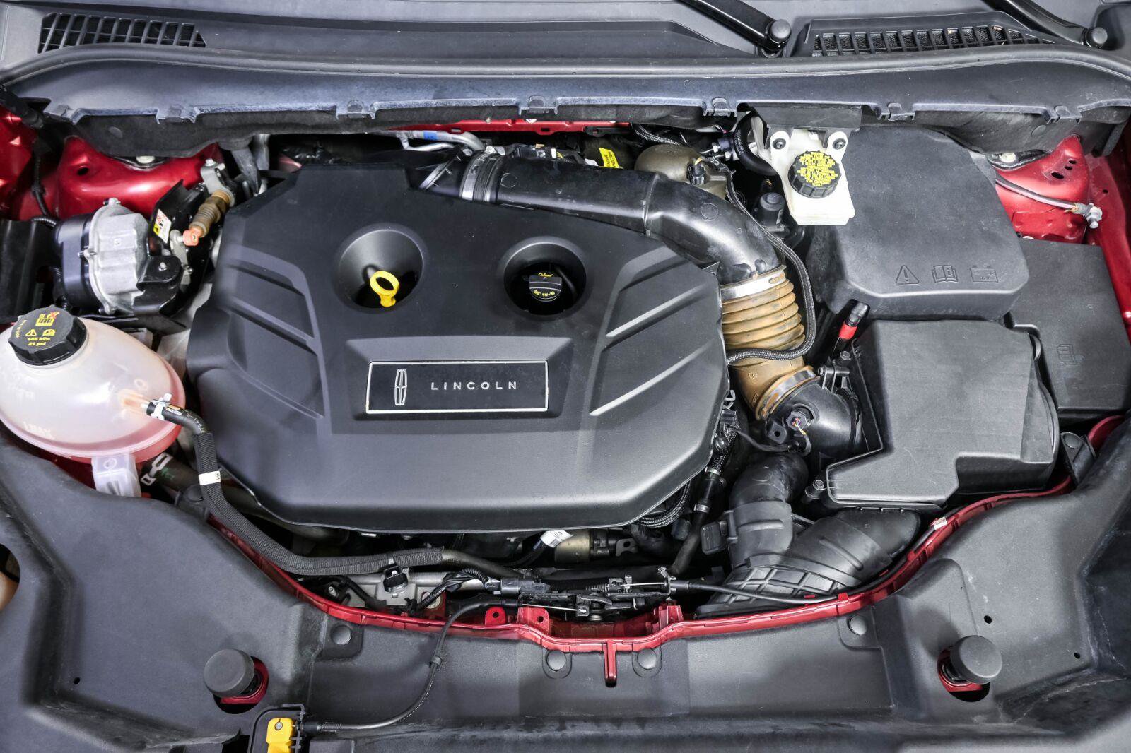 Used 2019 Lincoln MKC Reserve w/ MKC Technology Package FWD image 32