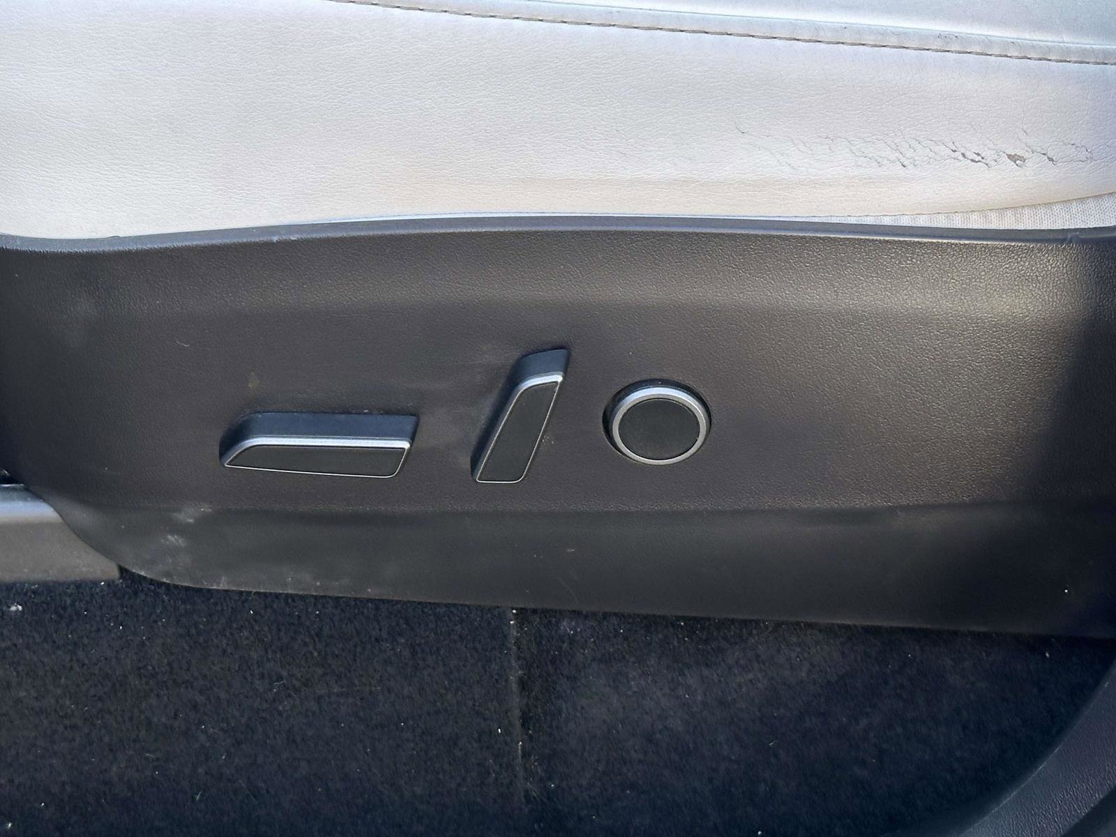 Used 2021 Tesla Model Y Long Range AWD/4WD image 15