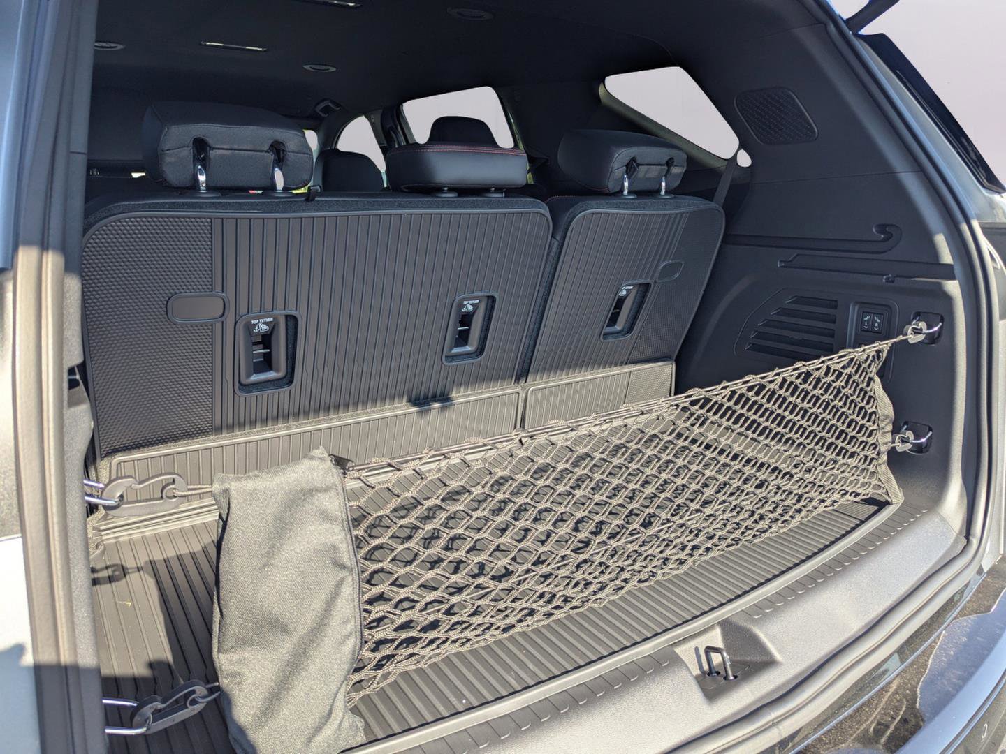New 2026 Chevrolet Traverse RS w/ LPO, Floor Liner Package image 10