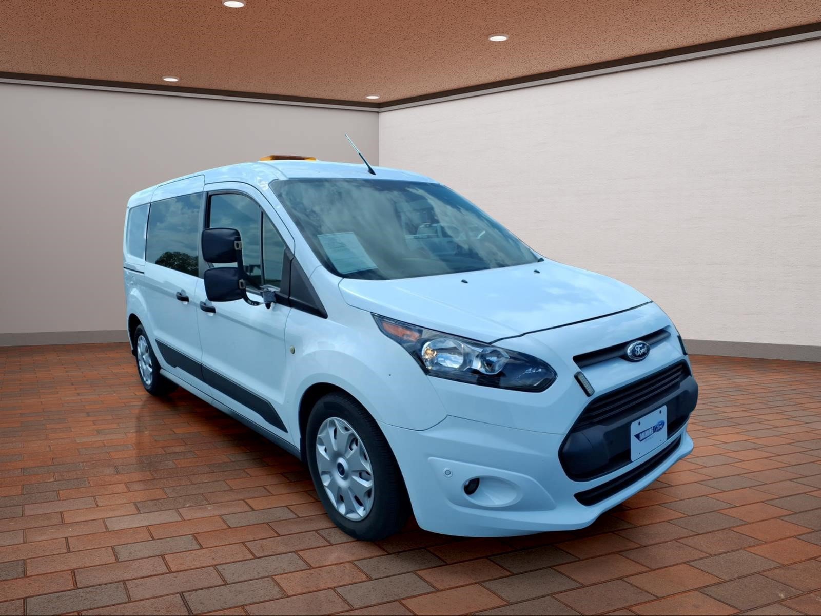 Used 2014 Ford Transit Connect XLT FWD image 2