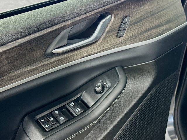 New 2025 Jeep Grand Cherokee Limited image 21