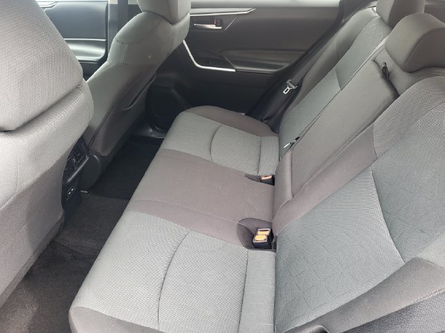 Used 2024 Toyota RAV4 XLE FWD image 22