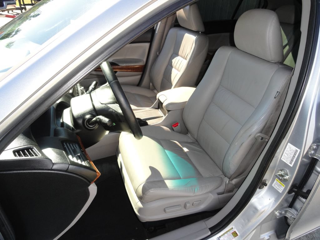 Used 2012 Honda Accord EX-L image 8