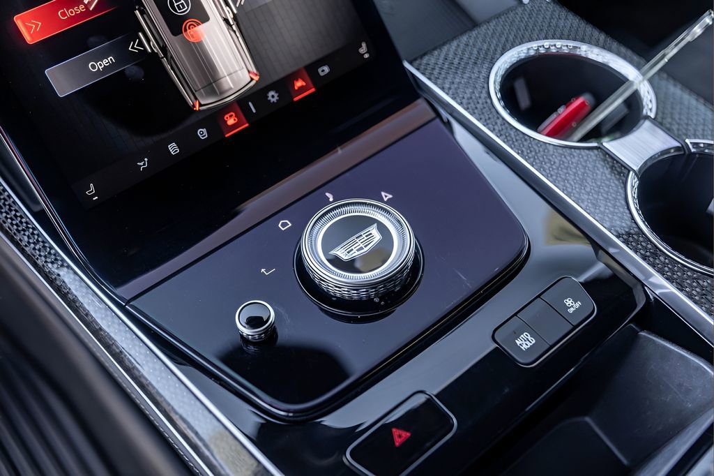 Certified 2025 Cadillac Escalade V AWD/4WD image 19
