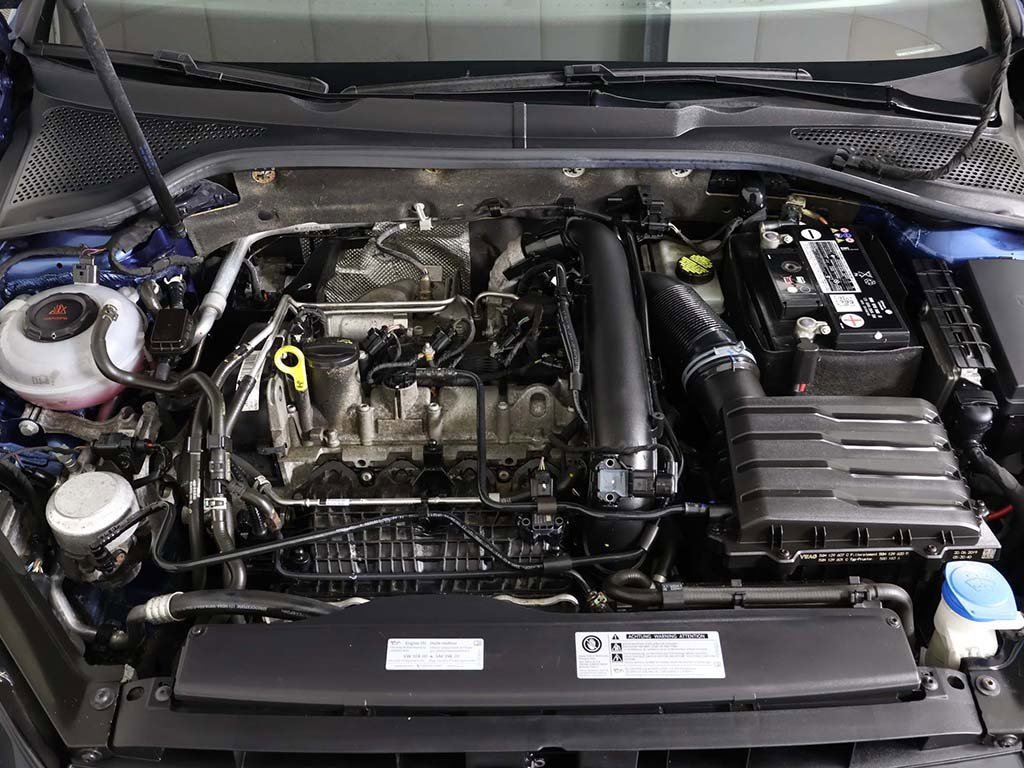 Used 2019 Volkswagen Golf S image 17