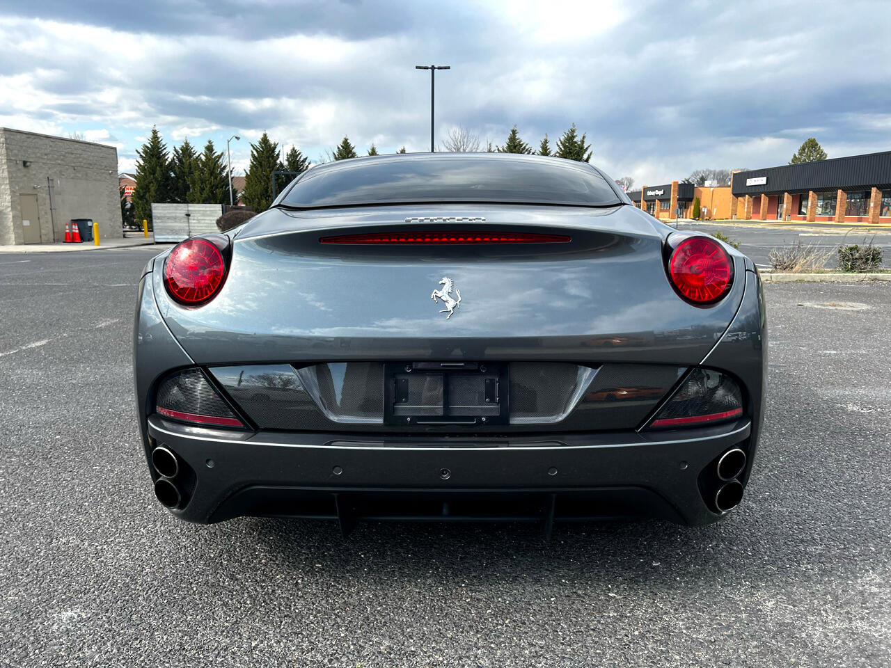 Used 2012 Ferrari California image 6