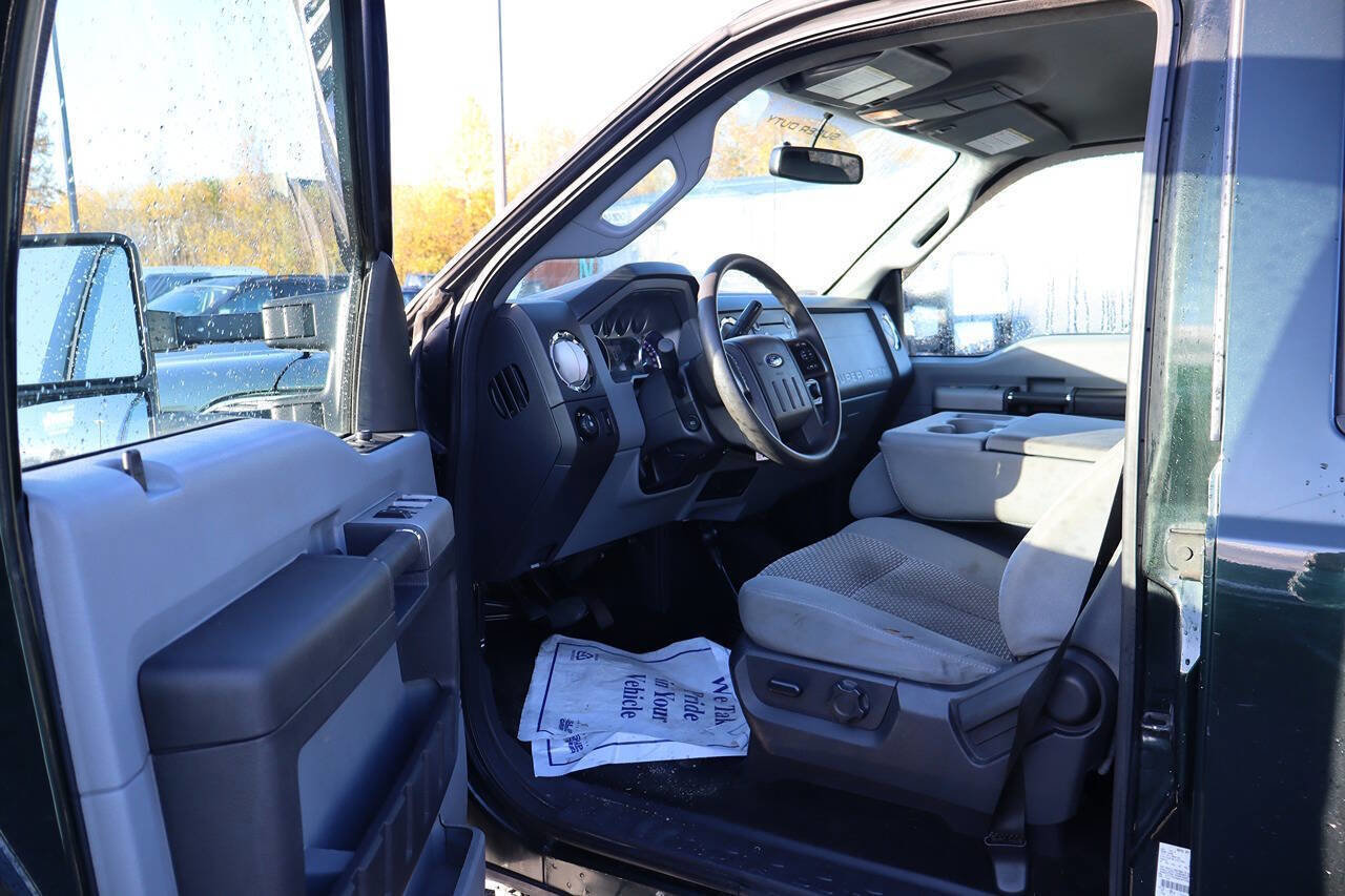 Used 2015 Ford F250 XLT w/ XLT Premium Package image 11