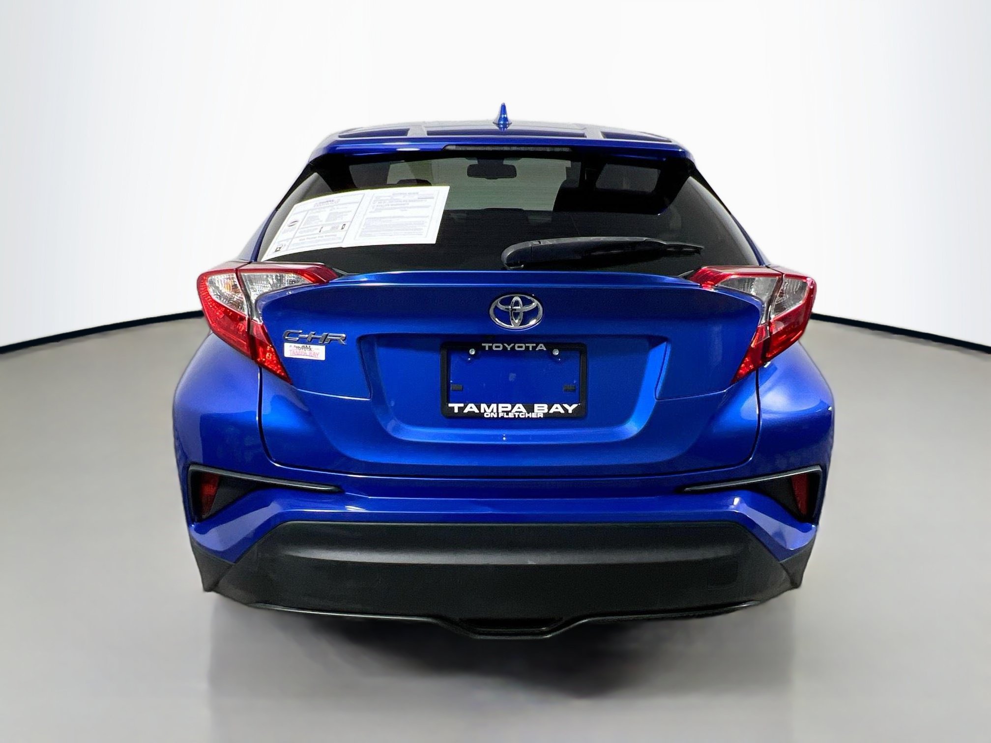 Used 2018 Toyota C-HR XLE FWD image 6