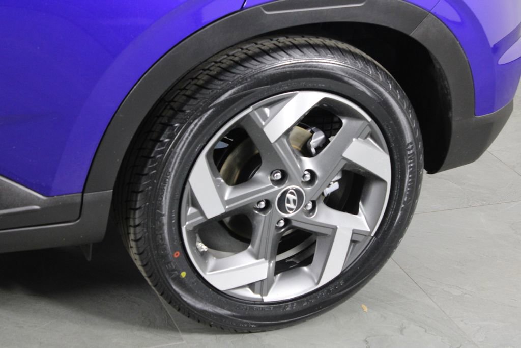 Certified 2024 Hyundai Venue SEL image 13