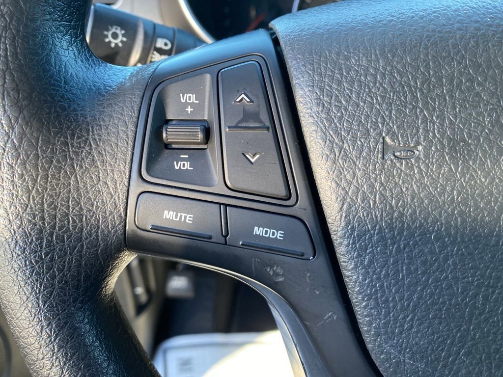 Used 2015 Kia Sorento LX FWD image 13