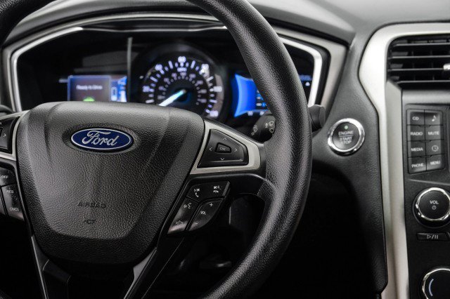 Used 2018 Ford Fusion S FWD image 18