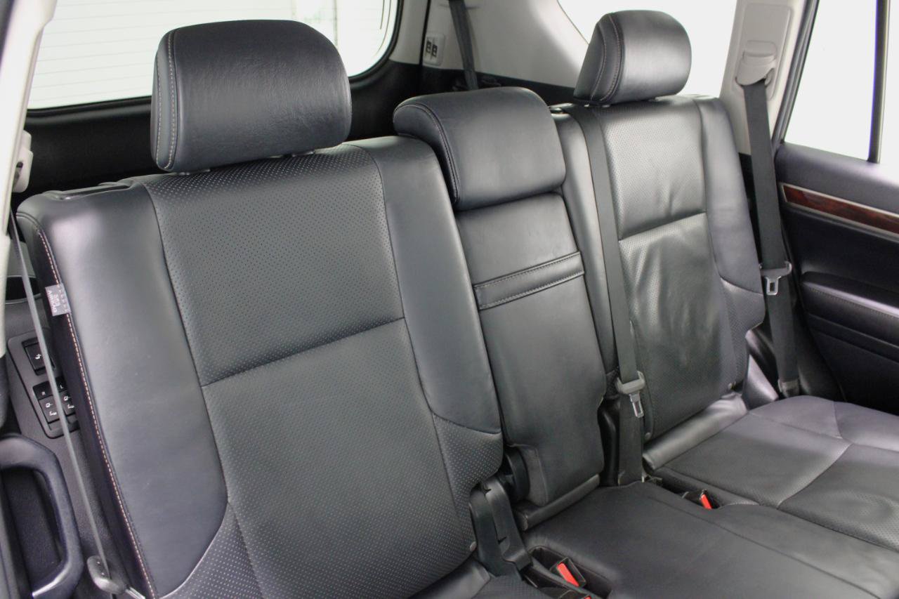 Used 2011 Lexus GX 460 w/ Comfort Plus Pkg AWD/4WD image 45