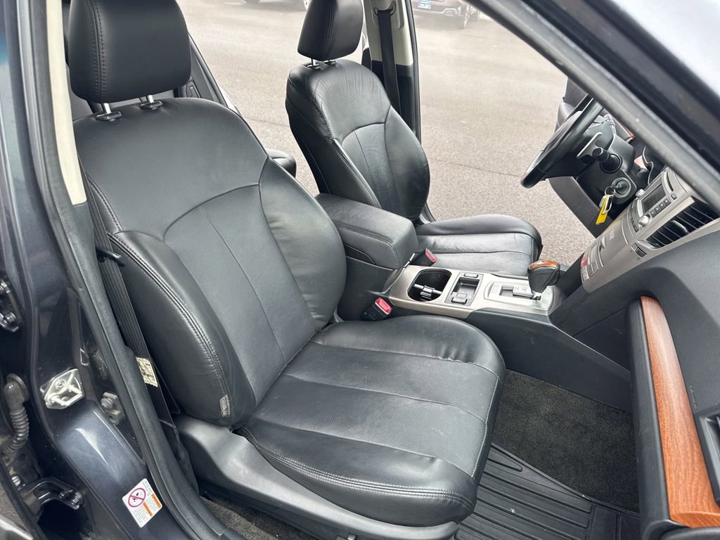 Used 2013 Subaru Outback 2.5i Limited image 14