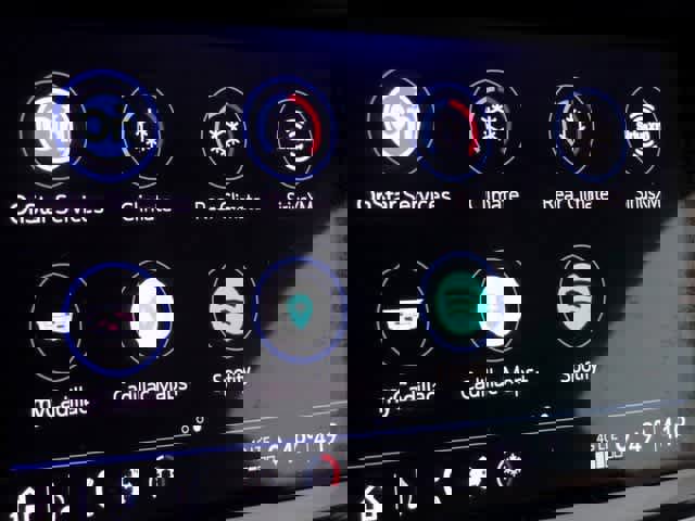 Used 2021 Cadillac XT6 Premium Luxury image 31