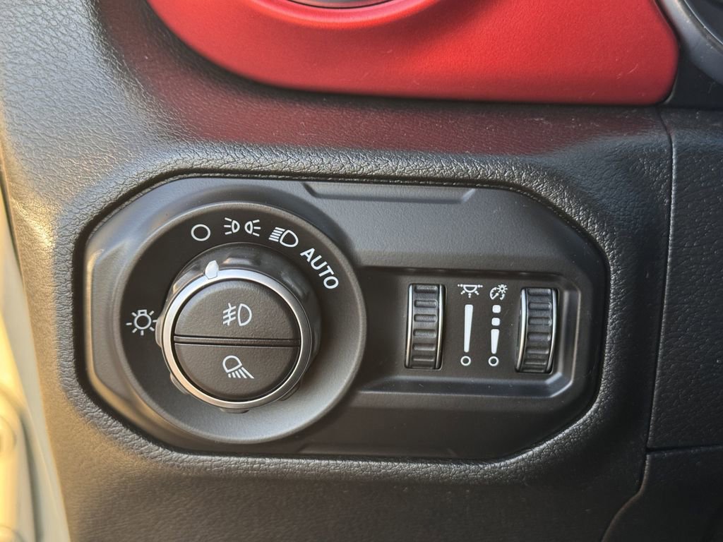 Used 2020 Jeep Gladiator Rubicon image 24