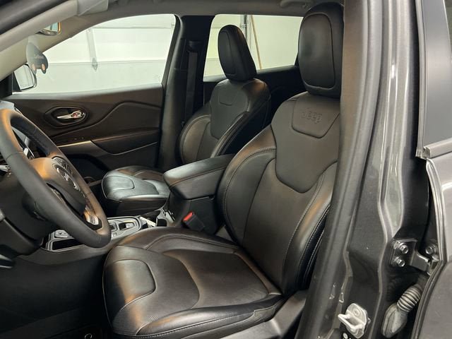 Used 2022 Jeep Cherokee Latitude Lux image 18