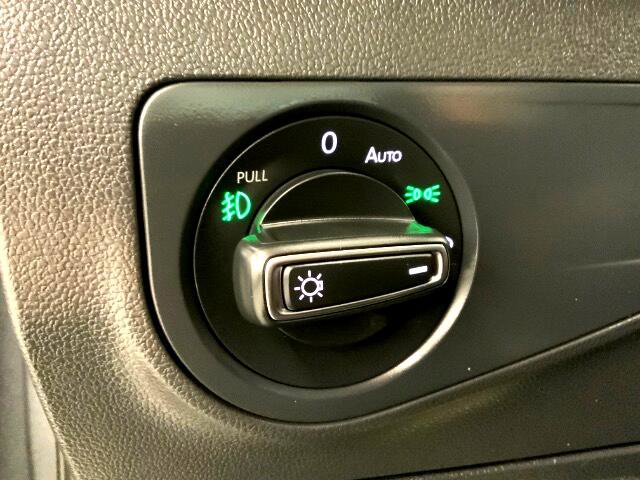 Used 2019 Volkswagen Tiguan SEL Premium image 27