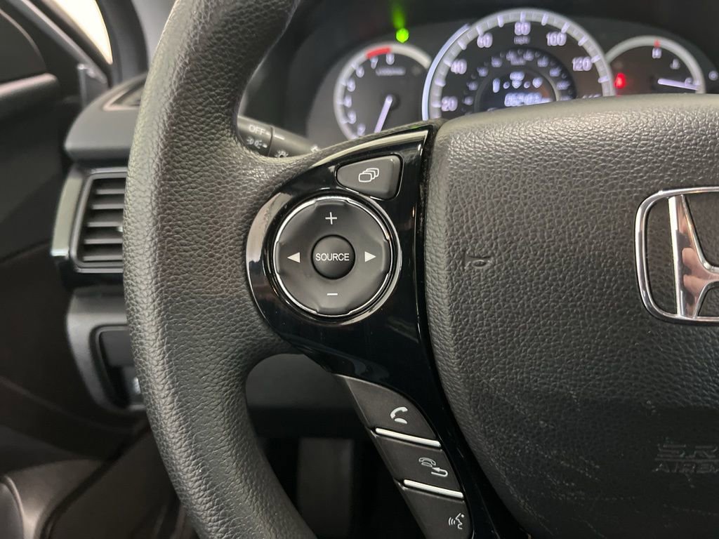 Used 2017 Honda Accord LX image 6