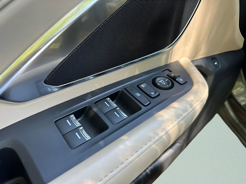 Used 2019 Acura RDX FWD image 12