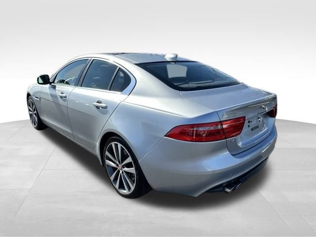 Used 2017 Jaguar XE Prestige image 5
