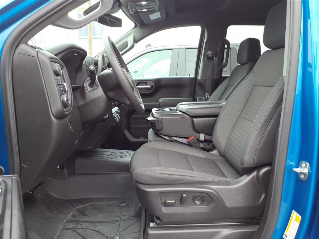 Used 2024 Chevrolet Silverado 1500 Custom w/ LPO, Dark Essentials Package image 10