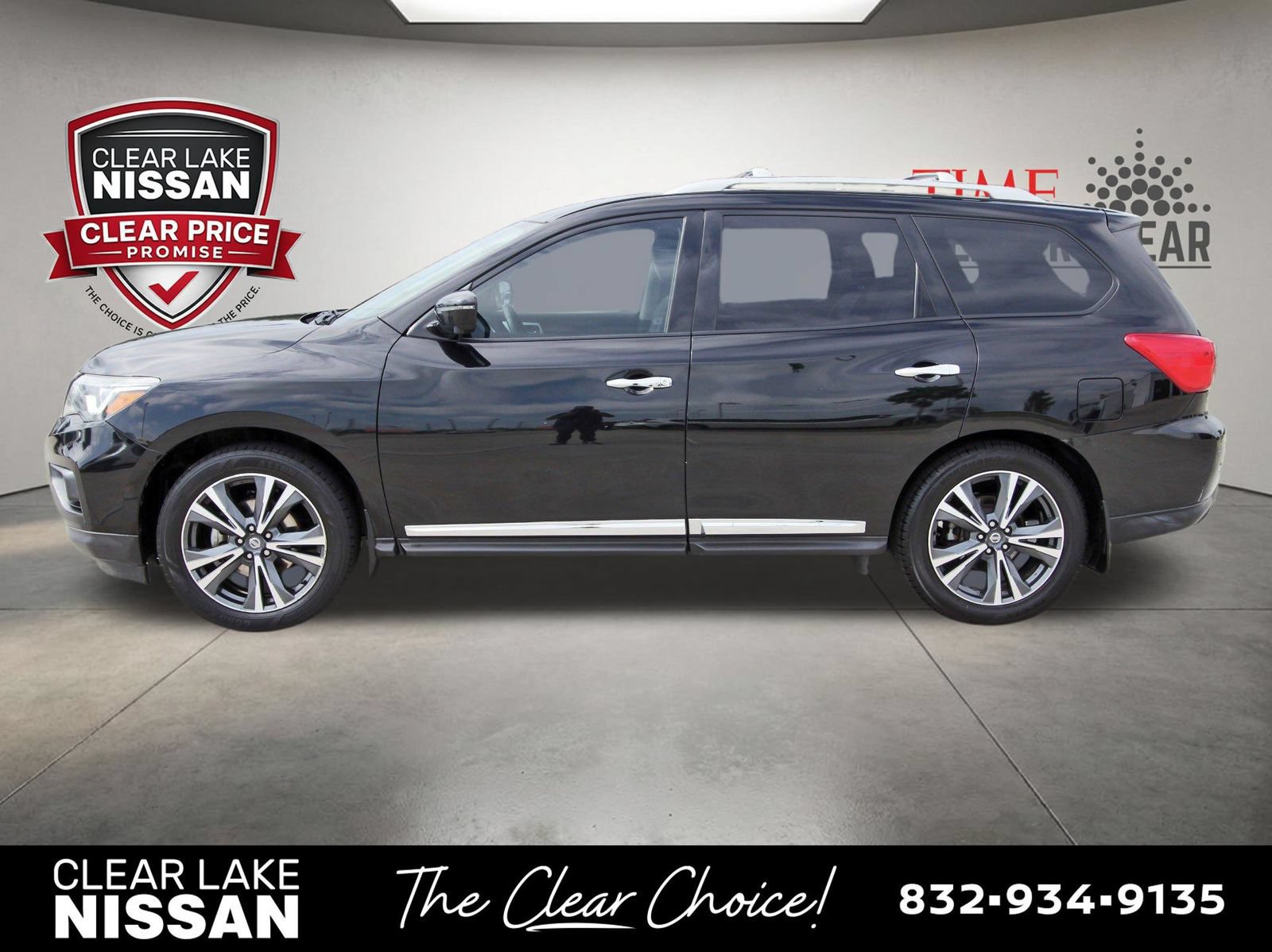 Used 2019 Nissan Pathfinder Platinum FWD image 4