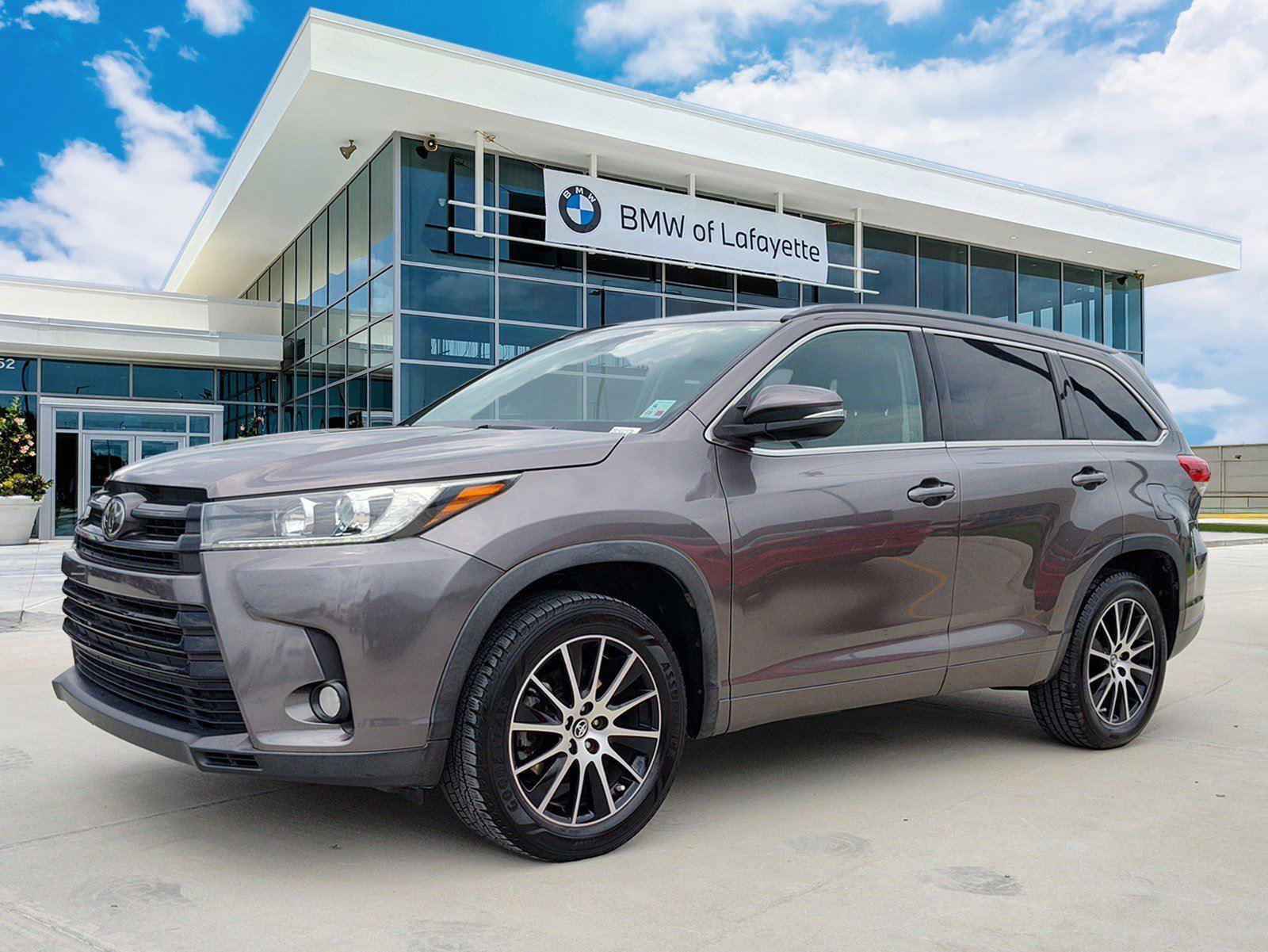 Used 2017 Toyota Highlander SE