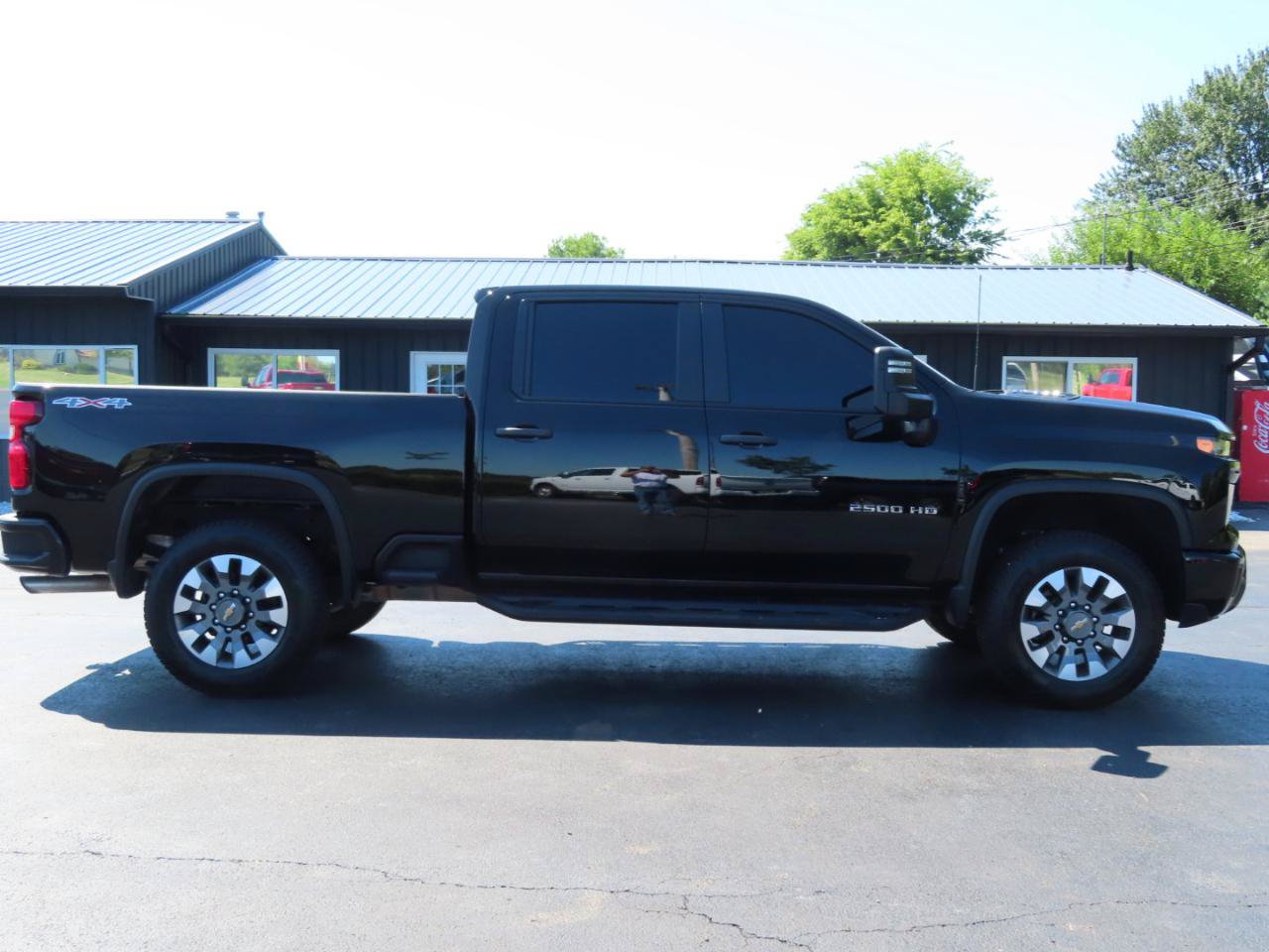 Used 2024 Chevrolet Silverado 2500 Custom w/ Custom Convenience Package AWD/4WD image 7