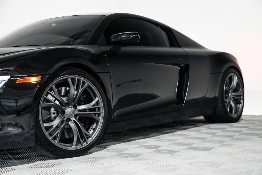 Used 2014 Audi R8 V8 image 12