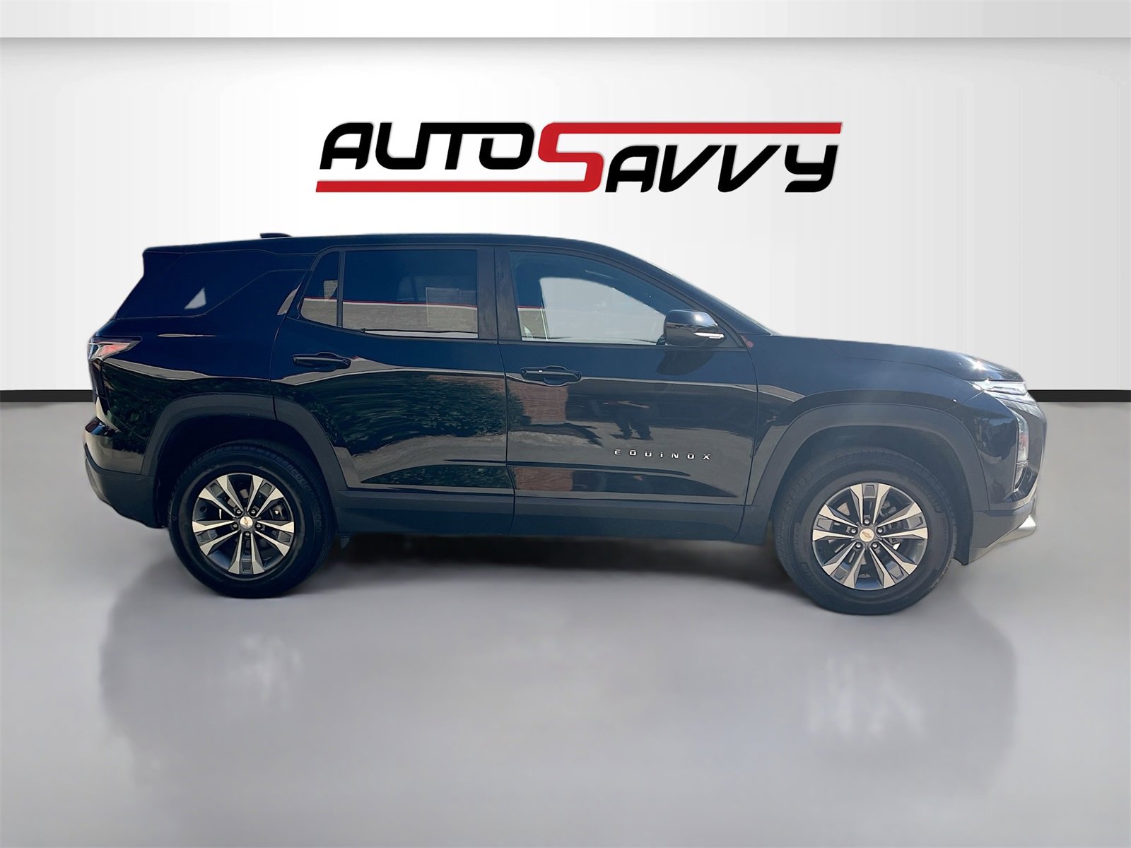 Used 2025 Chevrolet Equinox LT image 8