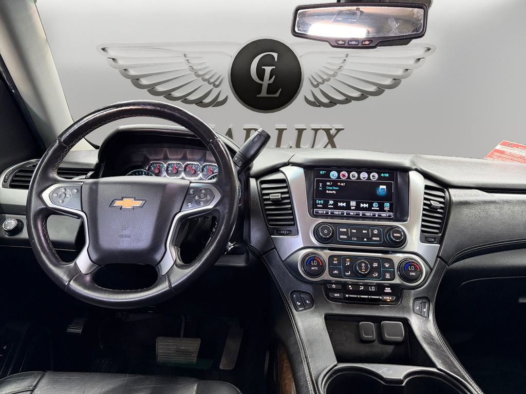 Used 2016 Chevrolet Suburban LT RWD image 10