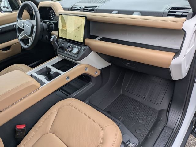 New 2026 Land Rover Defender 110 X-Dynamic SE image 19