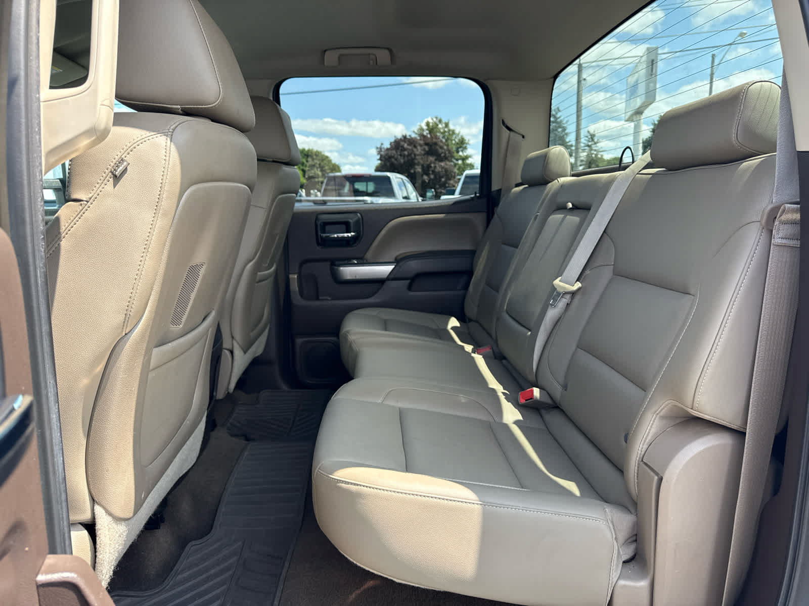 Used 2015 Chevrolet Silverado 2500 LTZ w/ Z71 Package, Off-Road AWD/4WD image 20