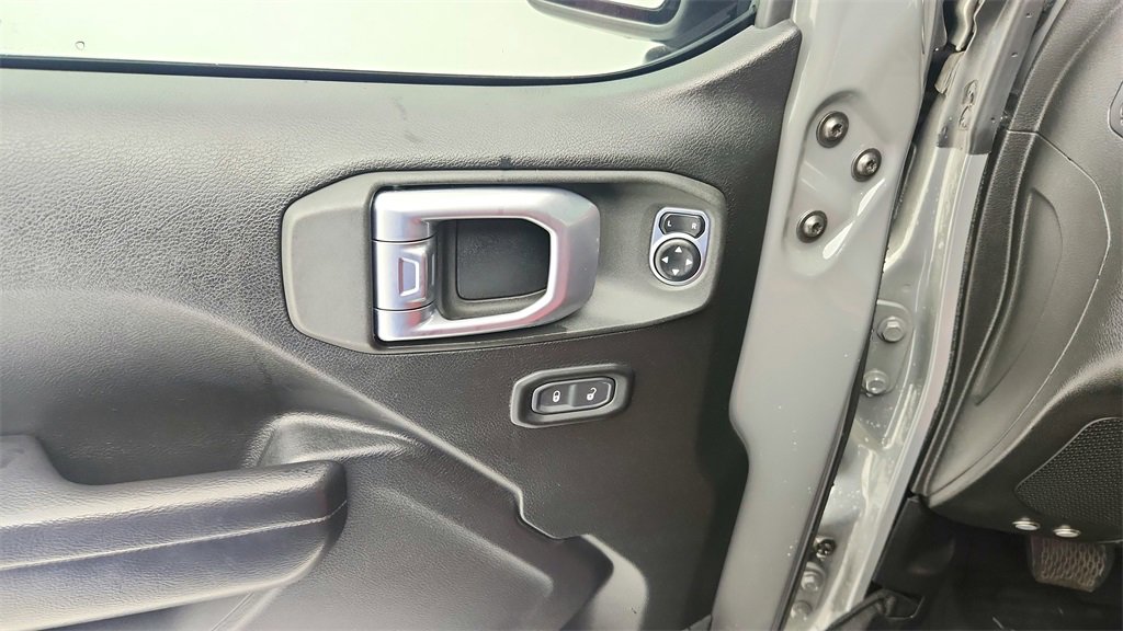 Used 2020 Jeep Wrangler Unlimited Sport image 26
