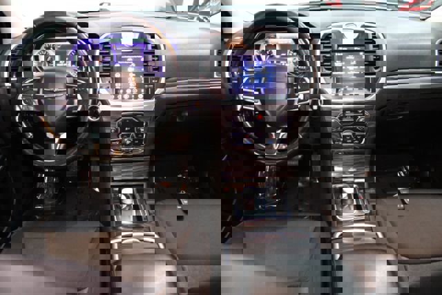 Used 2019 Chrysler 300 Touring w/ Sport Appearance Package image 2