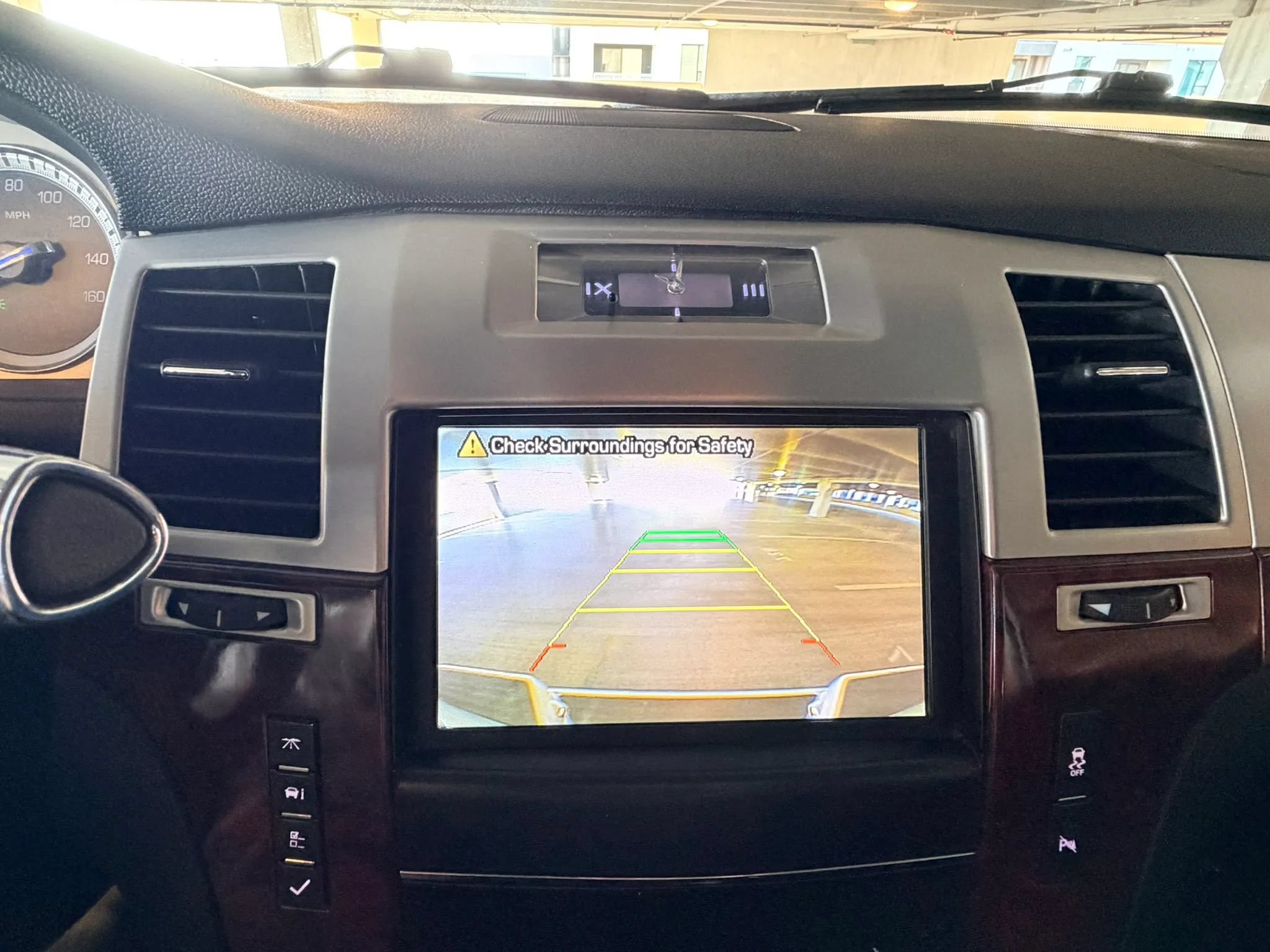 Used 2013 Cadillac Escalade EXT Premium AWD/4WD image 16
