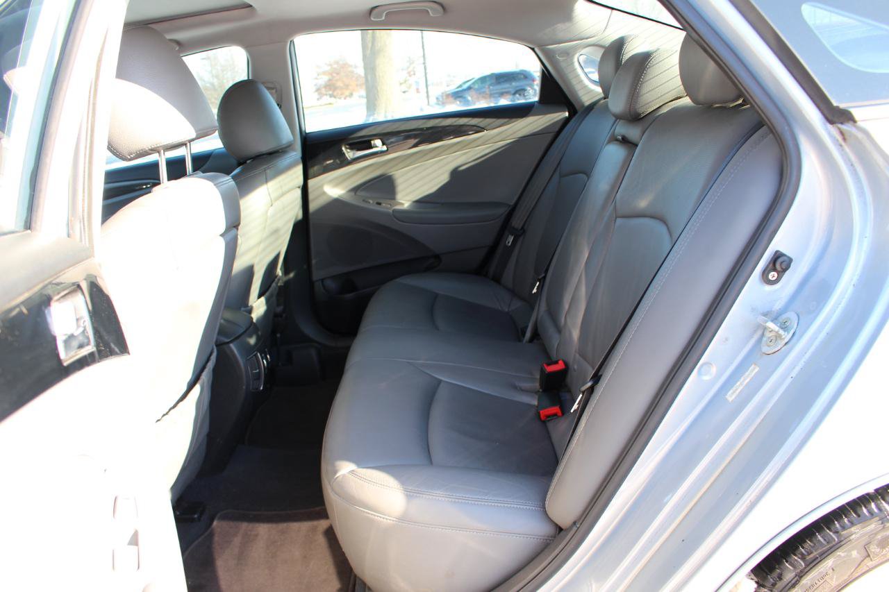 Used 2011 Hyundai Sonata Limited w/ Navigation Pkg 5 FWD image 34