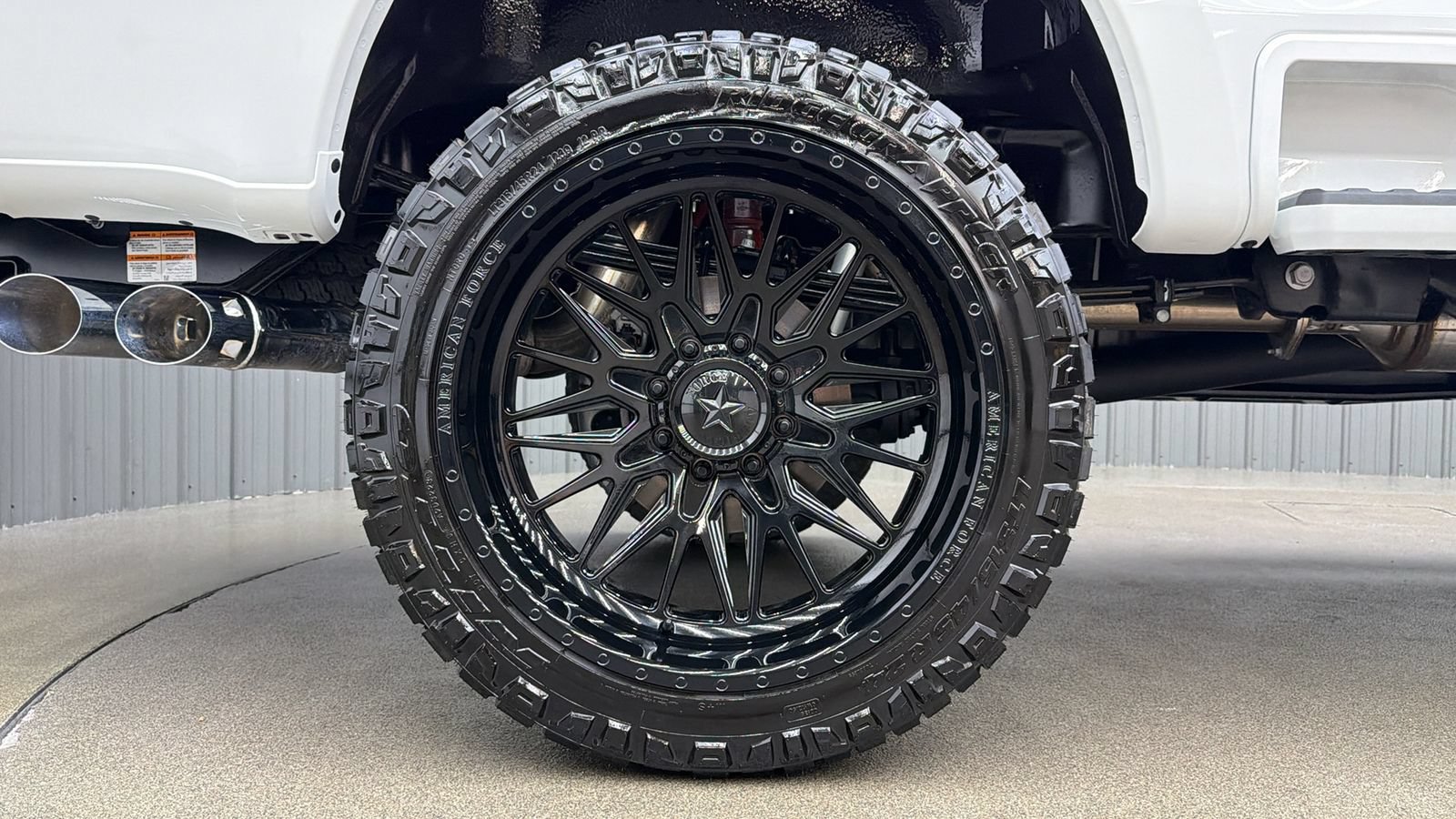 Used 2026 Ford F250 Platinum w/ FX4 Off-Road Package AWD/4WD image 11