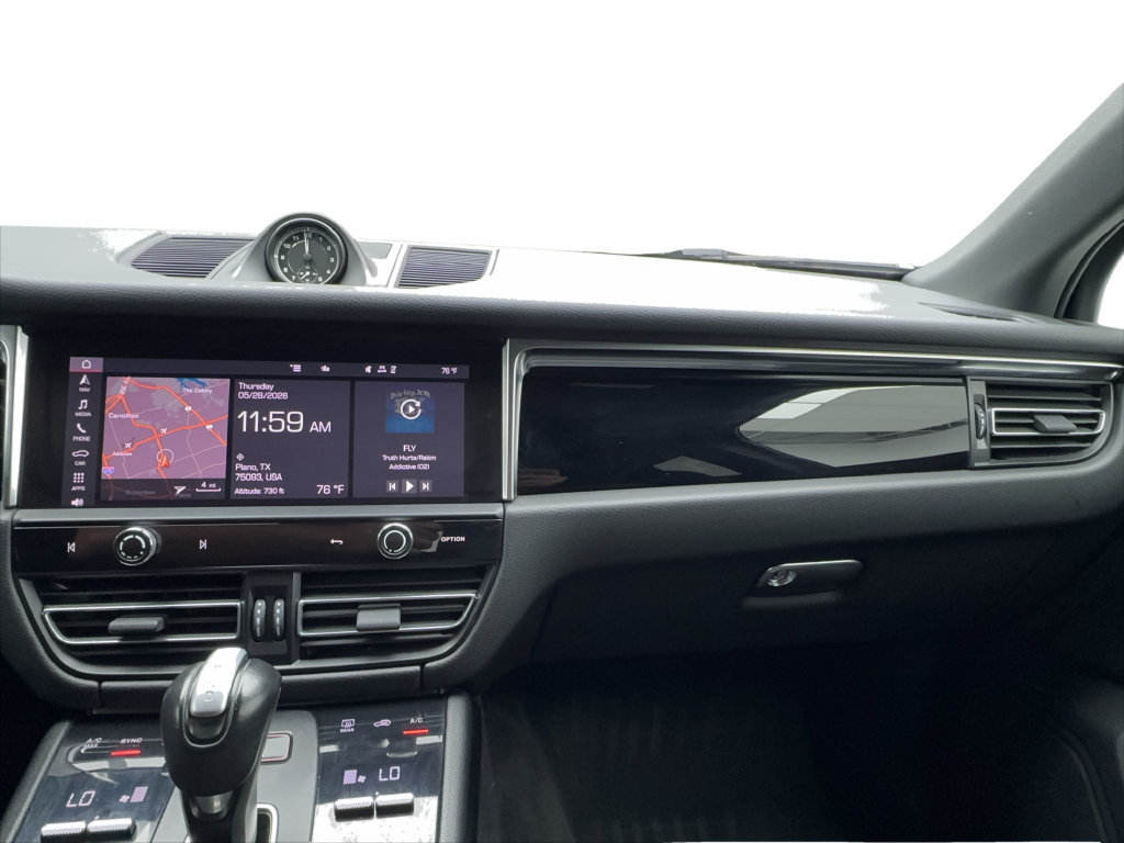 Used 2023 Porsche Macan AWD/4WD image 49