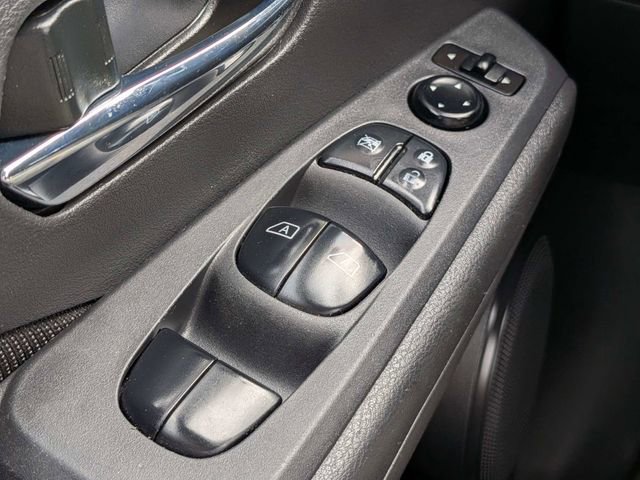 Used 2023 Nissan Kicks SV image 26