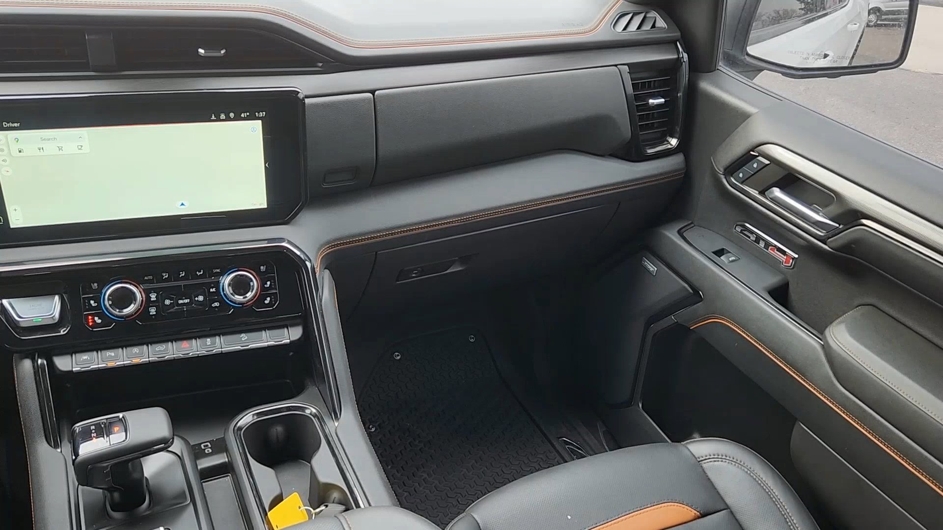 Used 2024 GMC Sierra 1500 AT4 w/ AT4 Preferred Package image 6